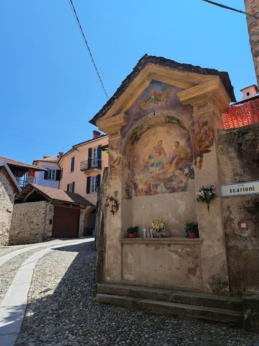 Appartamento Storico Con Giardino Soleggiato - B&B Via Rinaldi Arto Centonara 外观 照片